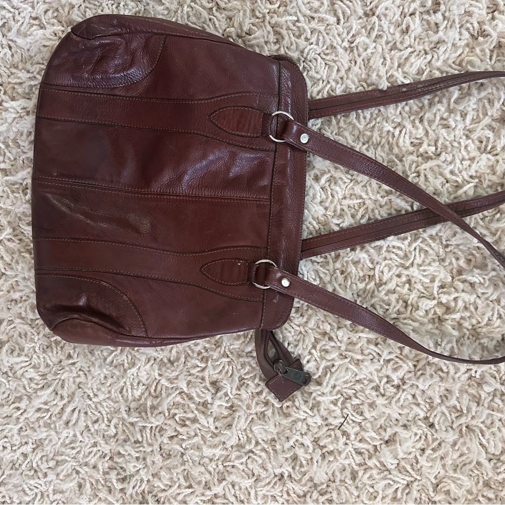 BRW Slouchy Bag Leather w/ Zipper Closure Britches Grgtown
W is 10”
L is 9.5”